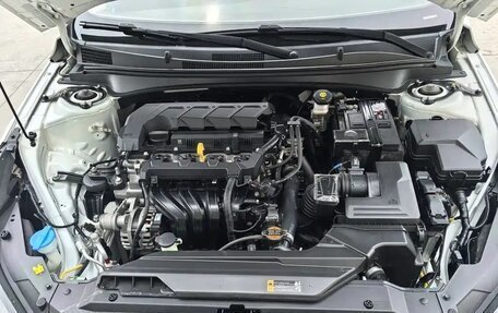 Hyundai Elantra, 2023 год, 1 350 000 рублей, 10 фотография