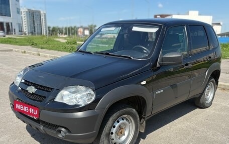 Chevrolet Niva I рестайлинг, 2017 год, 549 000 рублей, 1 фотография
