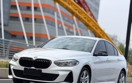 BMW 1 серия, 2023 год, 1 640 000 рублей, 1 фотография