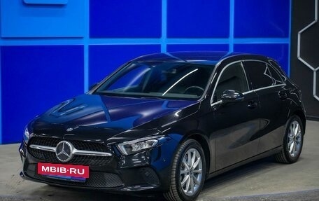 Mercedes-Benz A-Класс, 2019 год, 2 280 000 рублей, 2 фотография