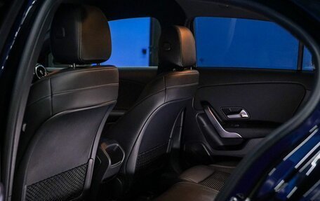 Mercedes-Benz A-Класс, 2019 год, 2 280 000 рублей, 14 фотография