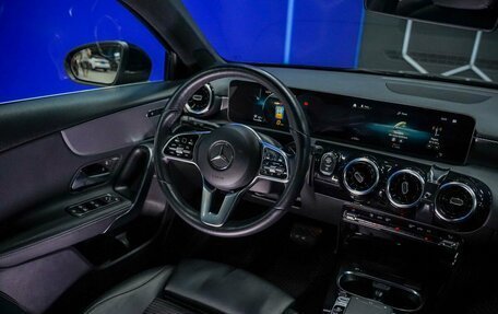 Mercedes-Benz A-Класс, 2019 год, 2 280 000 рублей, 25 фотография