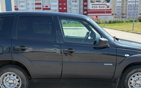 Chevrolet Niva I рестайлинг, 2017 год, 549 000 рублей, 4 фотография