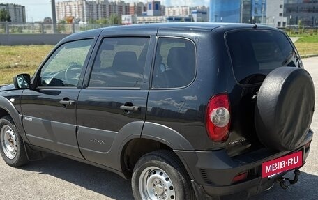 Chevrolet Niva I рестайлинг, 2017 год, 549 000 рублей, 6 фотография