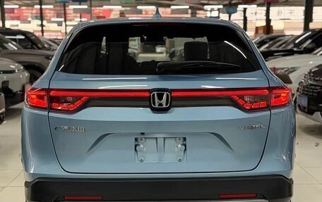Honda Vezel, 2024 год, 2 320 000 рублей, 6 фотография
