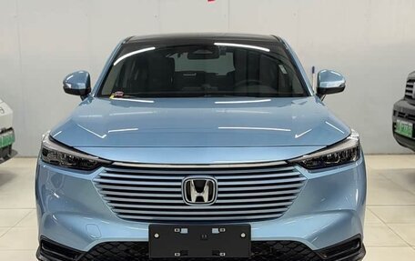 Honda Vezel, 2024 год, 2 320 000 рублей, 2 фотография