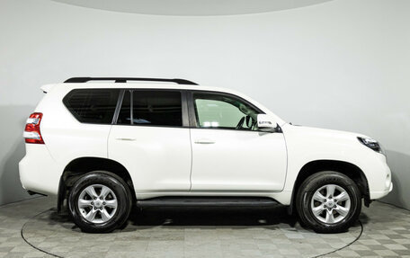 Toyota Land Cruiser Prado 150 рестайлинг 2, 2013 год, 2 399 700 рублей, 4 фотография