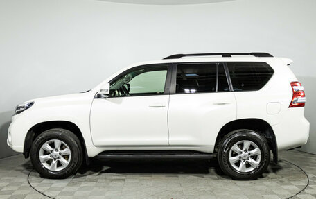 Toyota Land Cruiser Prado 150 рестайлинг 2, 2013 год, 2 399 700 рублей, 9 фотография
