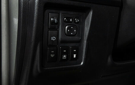 Toyota Land Cruiser Prado 150 рестайлинг 2, 2013 год, 2 399 700 рублей, 19 фотография