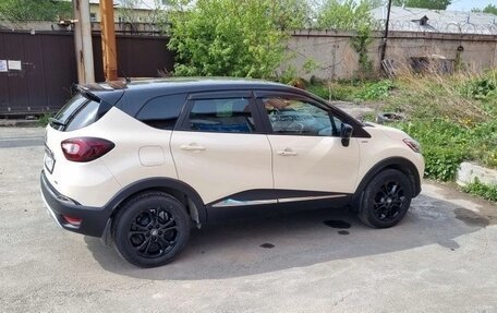 Renault Kaptur I рестайлинг, 2019 год, 1 940 000 рублей, 1 фотография