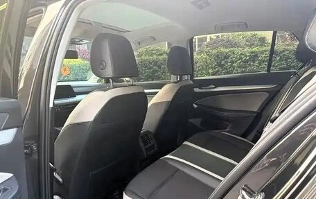 Volkswagen Golf VIII, 2022 год, 1 760 000 рублей, 4 фотография