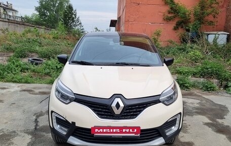Renault Kaptur I рестайлинг, 2019 год, 1 940 000 рублей, 3 фотография