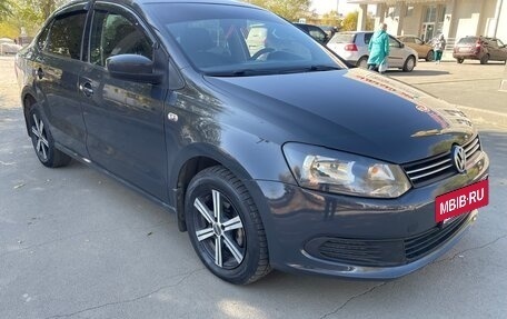 Volkswagen Polo VI (EU Market), 2011 год, 565 000 рублей, 2 фотография
