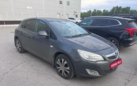 Opel Astra J, 2011 год, 595 000 рублей, 4 фотография