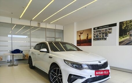 KIA Optima IV, 2019 год, 2 000 000 рублей, 3 фотография