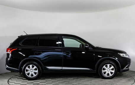 Mitsubishi Outlander III рестайлинг 3, 2016 год, 1 175 000 рублей, 4 фотография