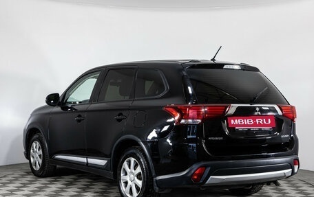 Mitsubishi Outlander III рестайлинг 3, 2016 год, 1 175 000 рублей, 8 фотография