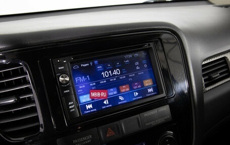 Mitsubishi Outlander III рестайлинг 3, 2016 год, 1 175 000 рублей, 15 фотография