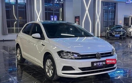 Volkswagen Polo, 2022 год, 950 000 рублей, 3 фотография