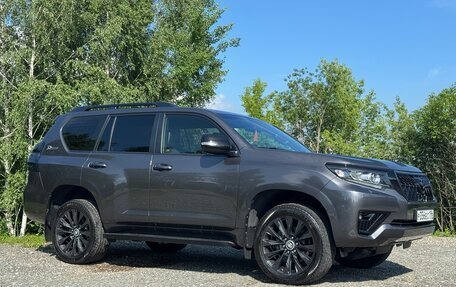 Toyota Land Cruiser Prado 150 рестайлинг 2, 2021 год, 7 050 000 рублей, 2 фотография