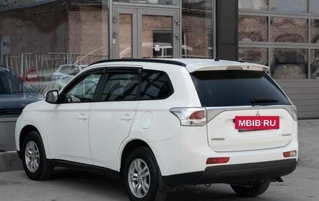 Mitsubishi Outlander III рестайлинг 3, 2013 год, 1 180 000 рублей, 7 фотография