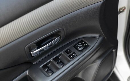Mitsubishi Outlander III рестайлинг 3, 2013 год, 1 180 000 рублей, 17 фотография