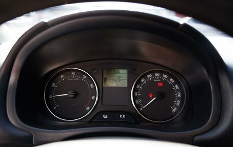 Skoda Fabia II, 2011 год, 490 000 рублей, 11 фотография