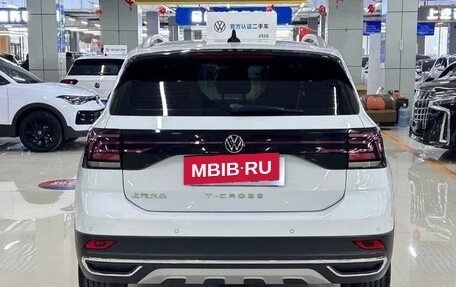 Volkswagen T-Cross I, 2022 год, 1 180 000 рублей, 5 фотография
