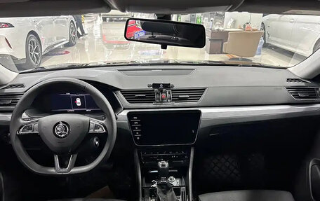 Skoda Superb III рестайлинг, 2023 год, 1 830 800 рублей, 6 фотография