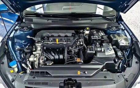 Hyundai Elantra, 2022 год, 1 230 000 рублей, 7 фотография