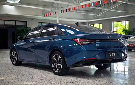 Hyundai Elantra, 2022 год, 1 230 000 рублей, 5 фотография