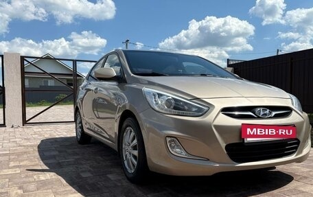 Hyundai Solaris II рестайлинг, 2014 год, 825 000 рублей, 4 фотография