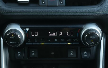 Toyota RAV4, 2024 год, 3 700 000 рублей, 11 фотография
