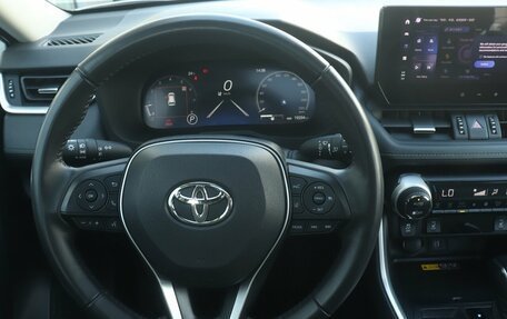 Toyota RAV4, 2024 год, 3 700 000 рублей, 13 фотография
