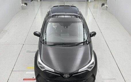 Toyota C-HR I рестайлинг, 2018 год, 1 654 010 рублей, 3 фотография