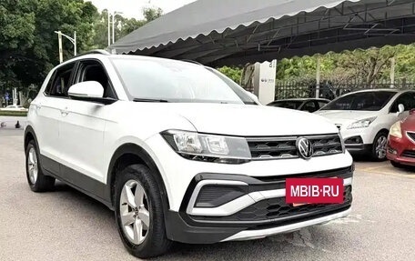 Volkswagen T-Cross I, 2023 год, 1 220 000 рублей, 3 фотография