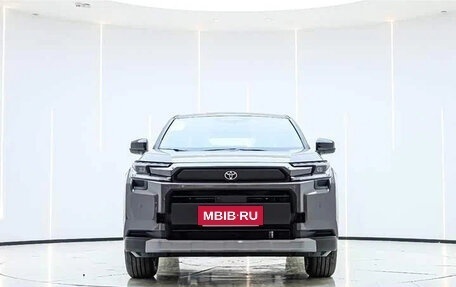 Toyota RAV4, 2026 год, 3 990 000 рублей, 2 фотография
