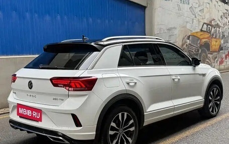 Volkswagen T-Roc I, 2022 год, 1 530 000 рублей, 6 фотография