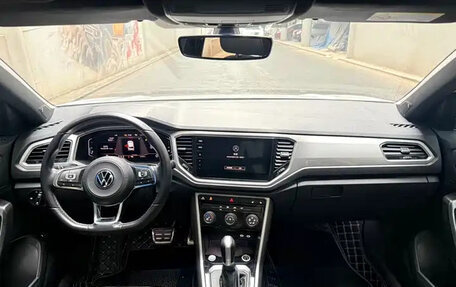 Volkswagen T-Roc I, 2022 год, 1 530 000 рублей, 11 фотография