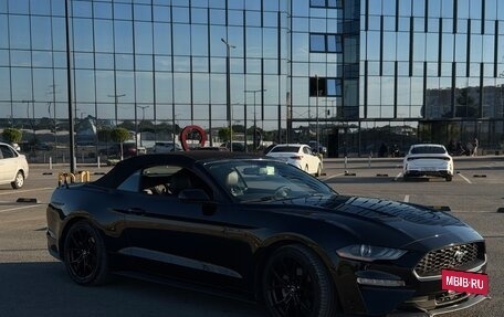 Ford Mustang VI рестайлинг, 2017 год, 3 200 000 рублей, 2 фотография