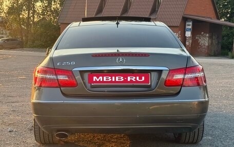 Mercedes-Benz E-Класс, 2010 год, 1 160 000 рублей, 5 фотография