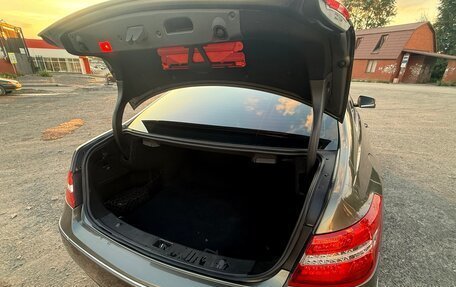 Mercedes-Benz E-Класс, 2010 год, 1 160 000 рублей, 25 фотография