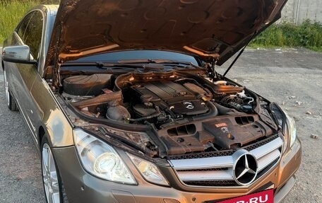 Mercedes-Benz E-Класс, 2010 год, 1 160 000 рублей, 24 фотография