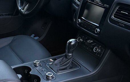 Volkswagen Touareg III, 2013 год, 2 399 000 рублей, 11 фотография
