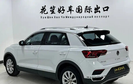 Volkswagen T-Roc I, 2023 год, 1 360 000 рублей, 6 фотография