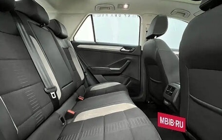 Volkswagen T-Roc I, 2023 год, 1 360 000 рублей, 9 фотография
