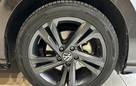 Volkswagen Golf VIII, 2023 год, 1 555 000 рублей, 11 фотография