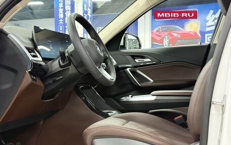 BMW X1, 2023 год, 2 390 000 рублей, 14 фотография