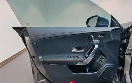 Mercedes-Benz CLA, 2024 год, 3 795 000 рублей, 10 фотография