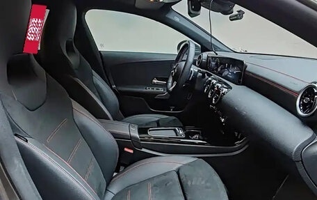 Mercedes-Benz CLA, 2024 год, 3 795 000 рублей, 9 фотография